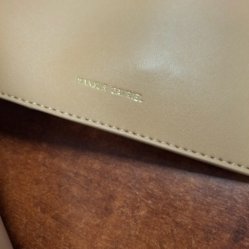 Mansur Gavriel Italian Tan Leather Bucket Bag and Clutch Set - Picture 9 of 10